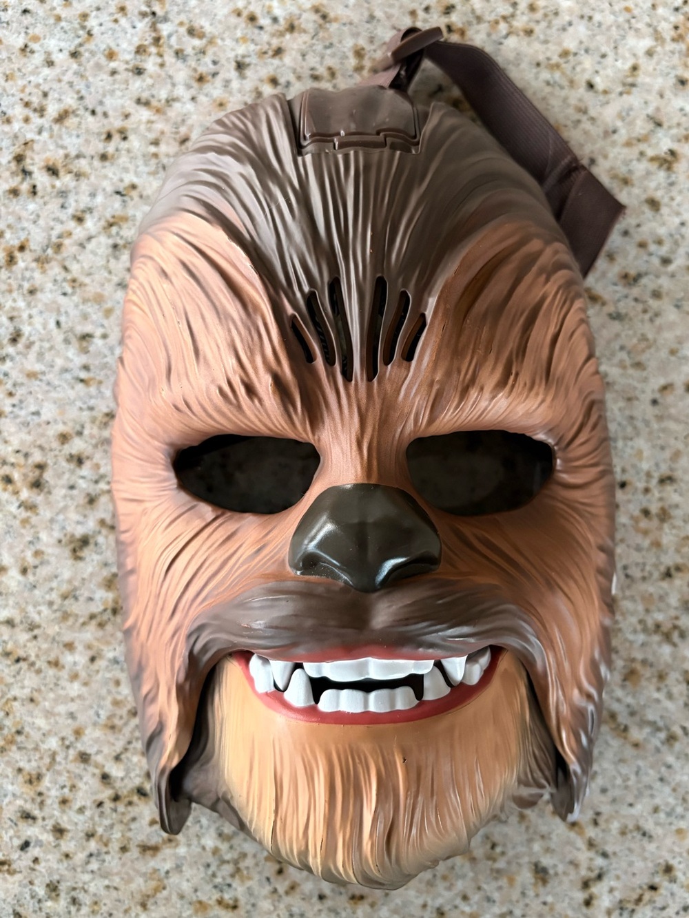 Brown Chewbacca-Style Party Mask - Plush-Look Face Covering moving jaw and sound